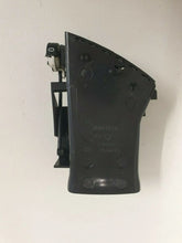 Оригинальная вентиляционная решетка воздуховода Opel Zafira B середина слева 13144401